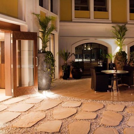 Coral Muscat Hotel And Apartments Exterior foto