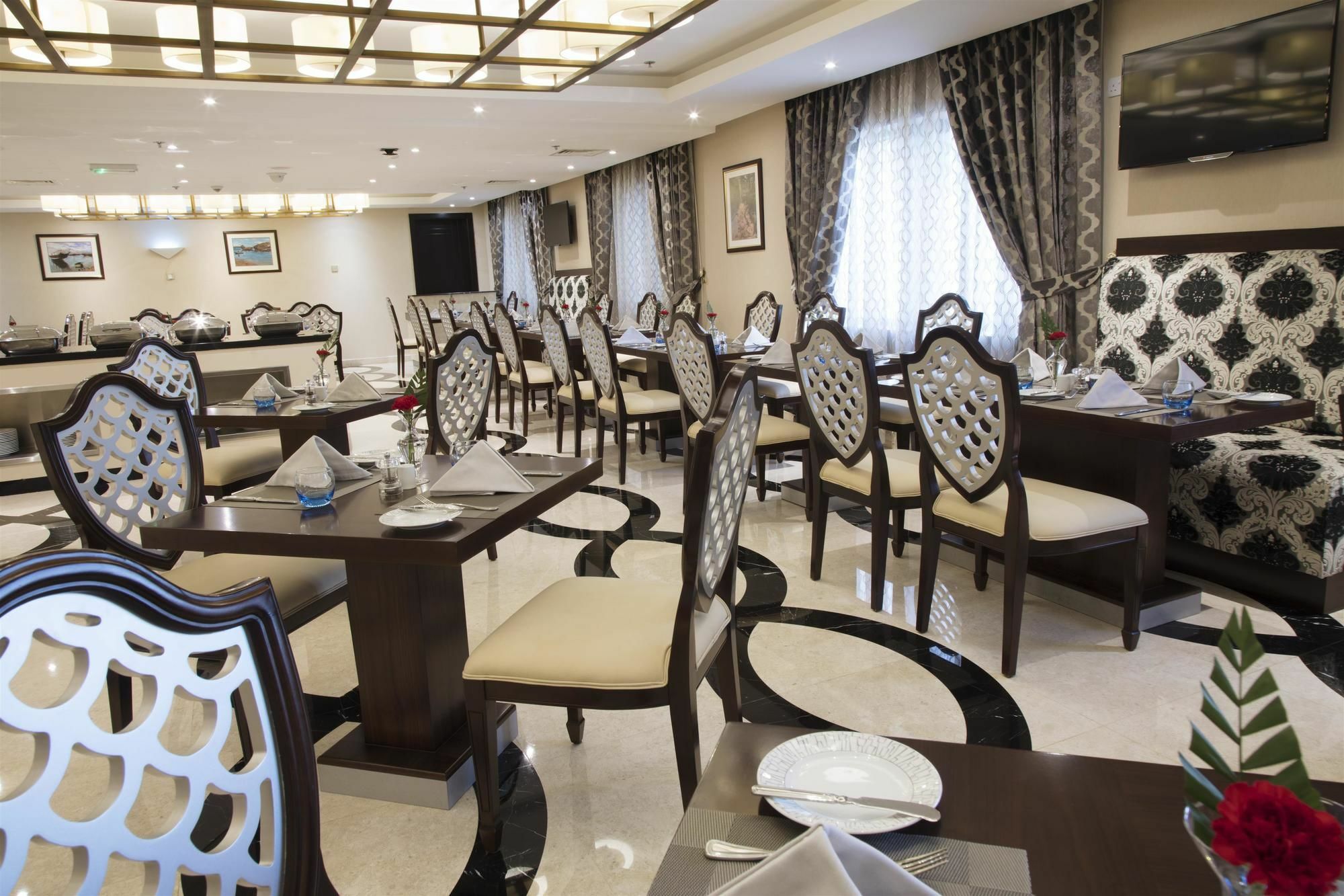 Coral Muscat Hotel And Apartments Exterior foto